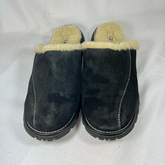 UGG Black and Cream Women's Slippers - Picture 10 of 11